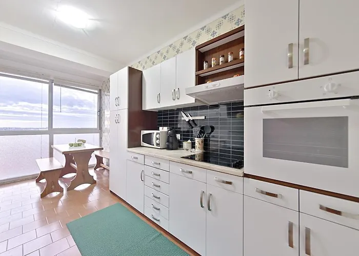 Апартаменты Center Авейру